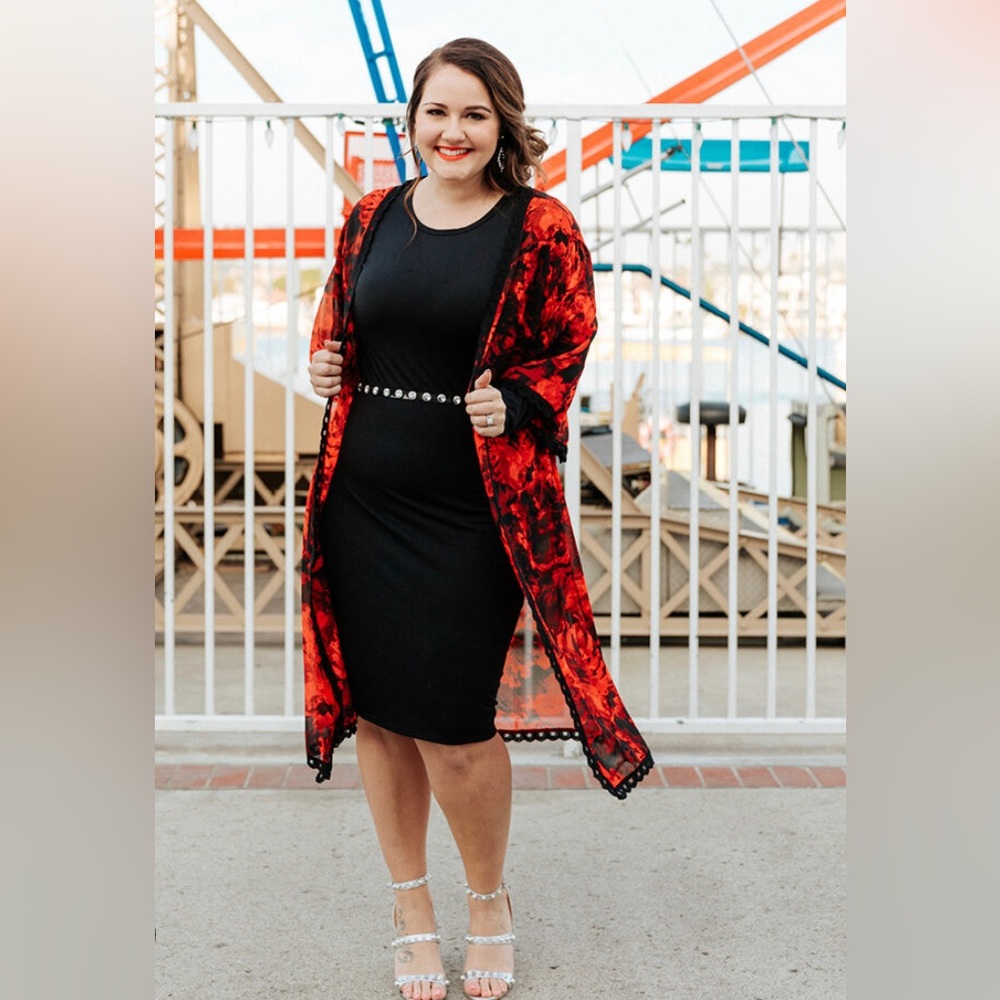 LulaRoe Chloe Red& Black Sheer Chiffon Crochet Trim Duster Topper Cover Up
